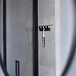 Lemon Apartment *