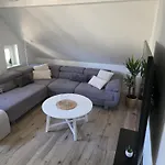 Lemon Apartment