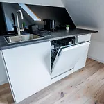 Lemon Apartment