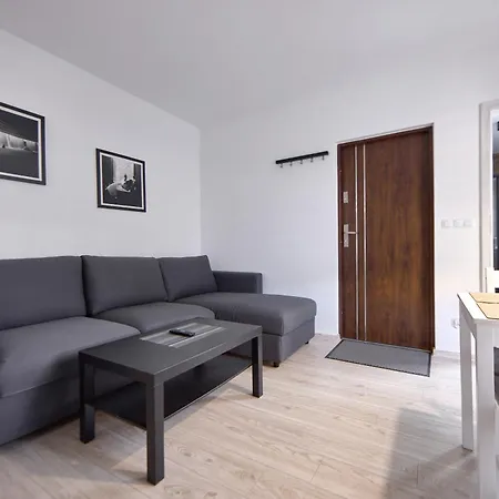 Lemon Apartment